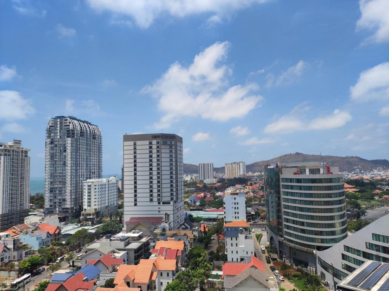 Infinity Pool Luxury Apartment The Song Vung Tau Exteriör bild