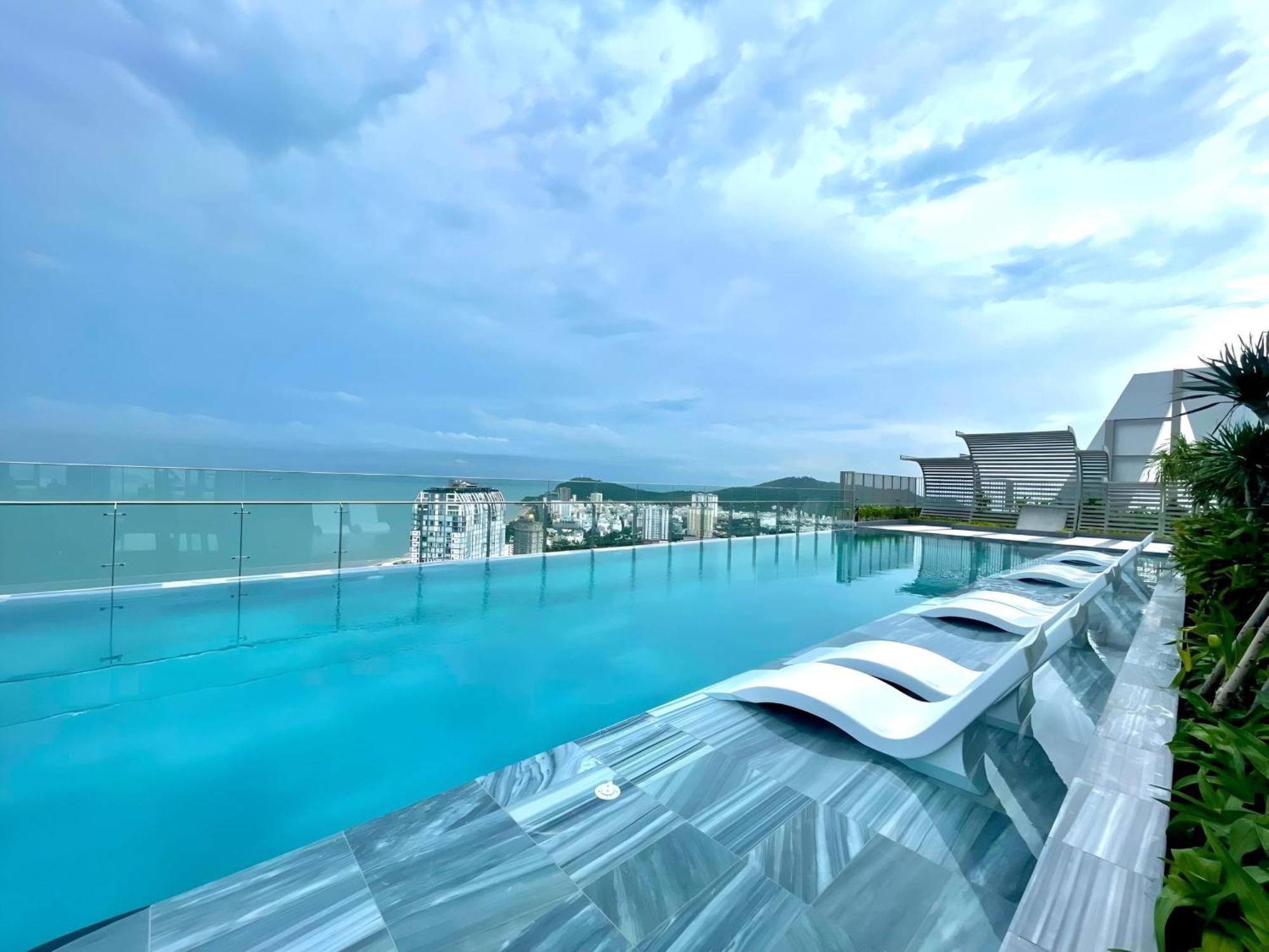 Infinity Pool Luxury Apartment The Song Vung Tau Exteriör bild